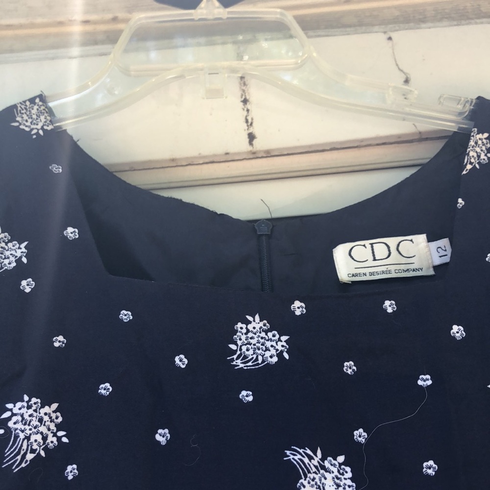 Women’s floral blue dress. Size 12 - Picture 5 of 6
